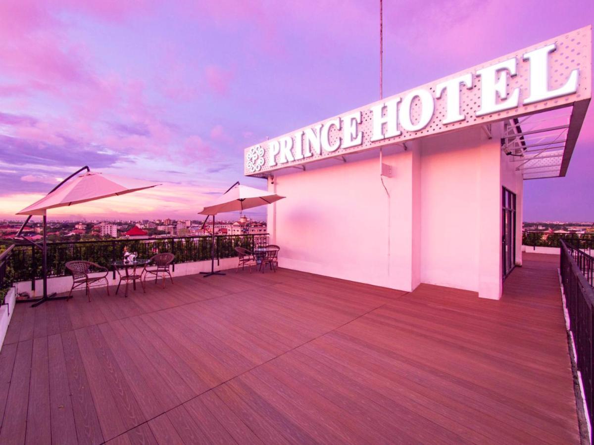 Prince Hotel Янгон Екстериор снимка