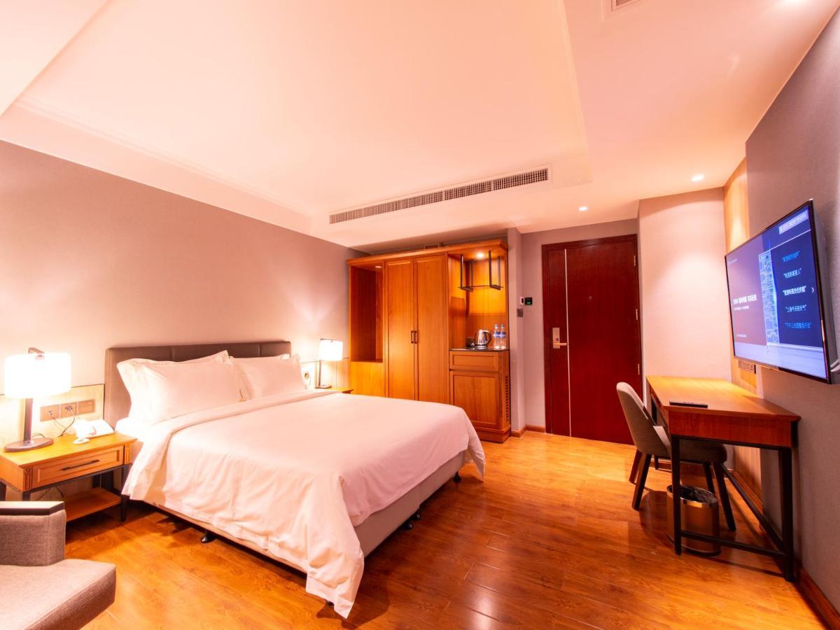 Prince Hotel Янгон Екстериор снимка